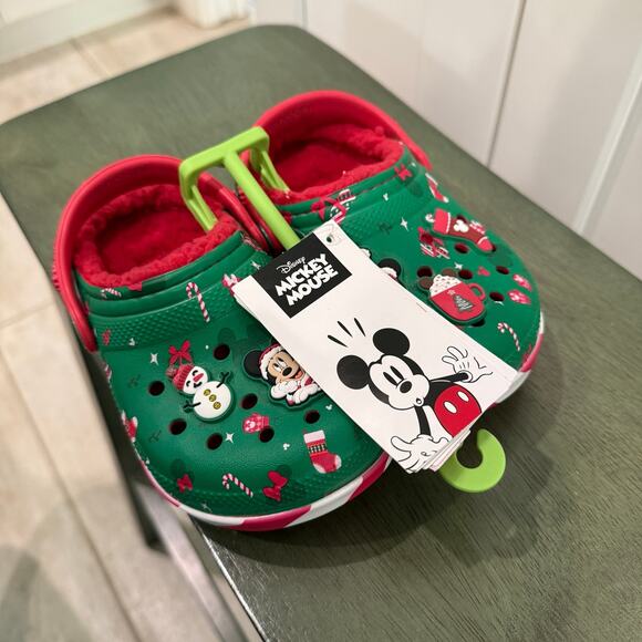 NEW CROCS CLASSIC FLEECE LINED XMAS CHRISTMAS CLOGS SZ C8 KIDS! - 9158